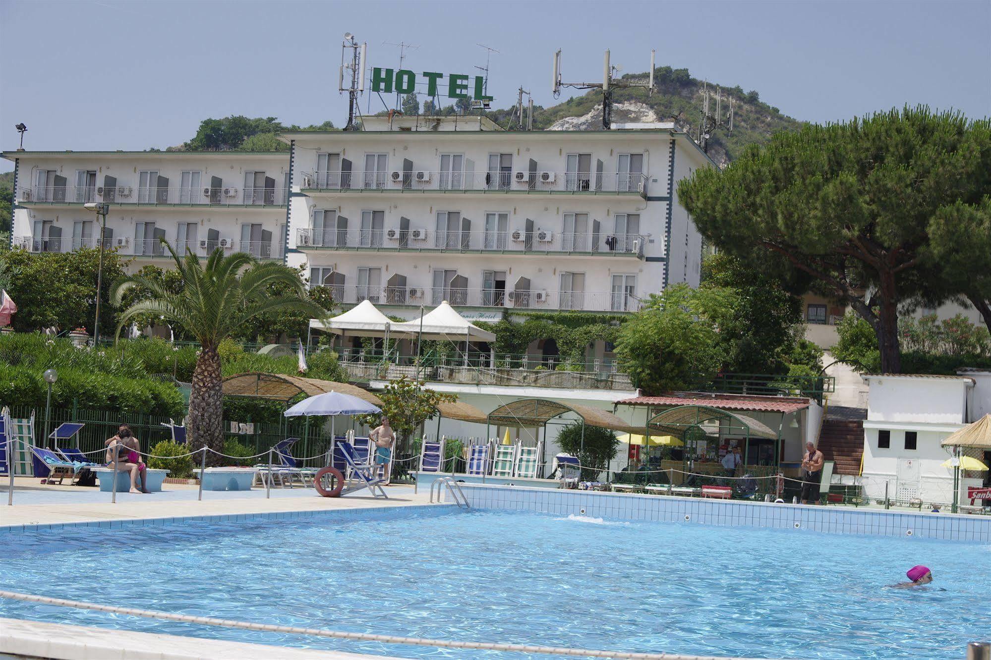 Tennis Hotel Pozzuoli Exteriér fotografie
